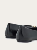 Ballet flat with Gancini ornament - Image 4